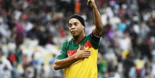 Ronaldinho (Brazilia): Magicianul fotbalului brazilian