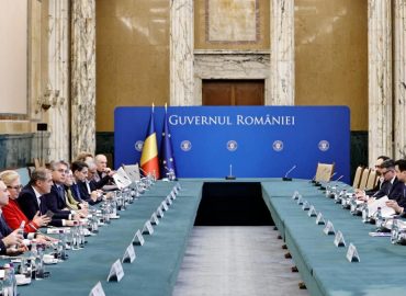 Guvernul de austeritate: reforma executivului și provocările viitorului politic în România