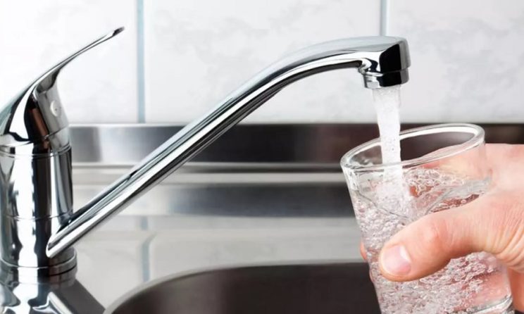 apa potabilă oprită