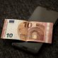 Firme care angajează tineri: ce caută angajatorii la candidații aflați la primul job 
